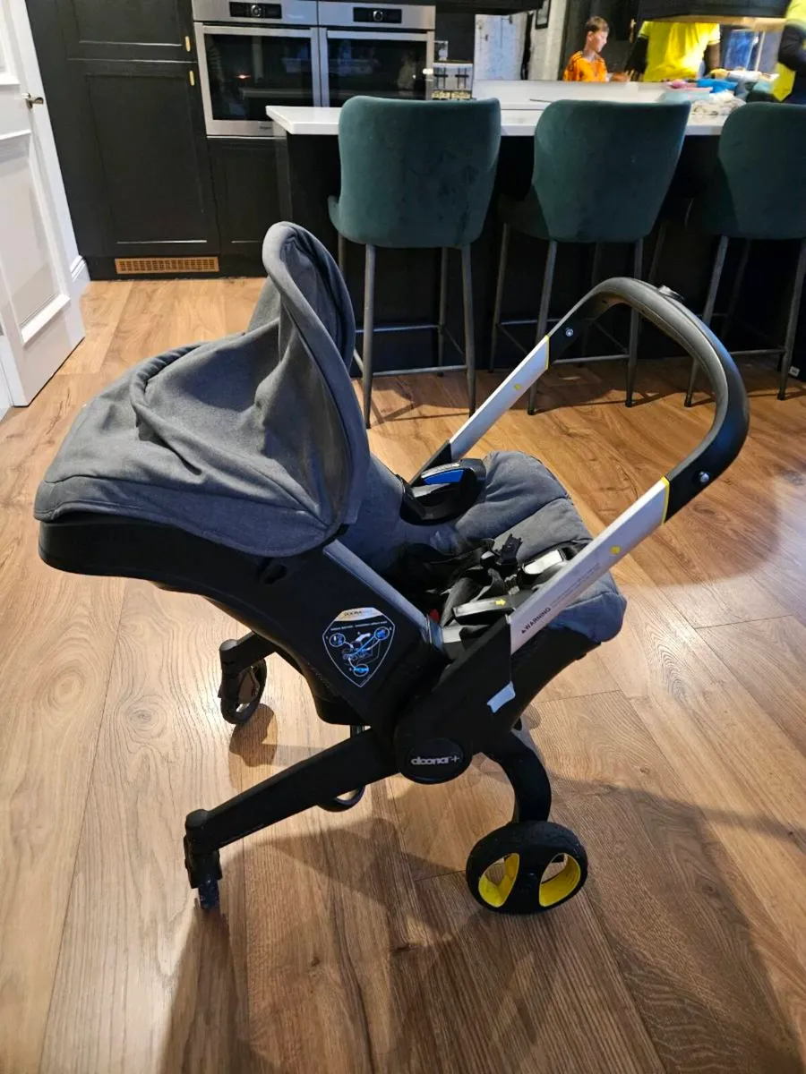 Doona car seat - Image 1