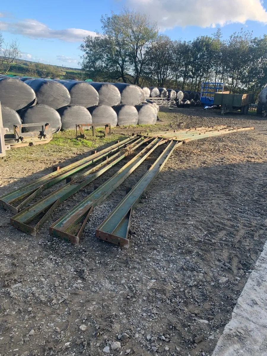Steel trusses - Image 1