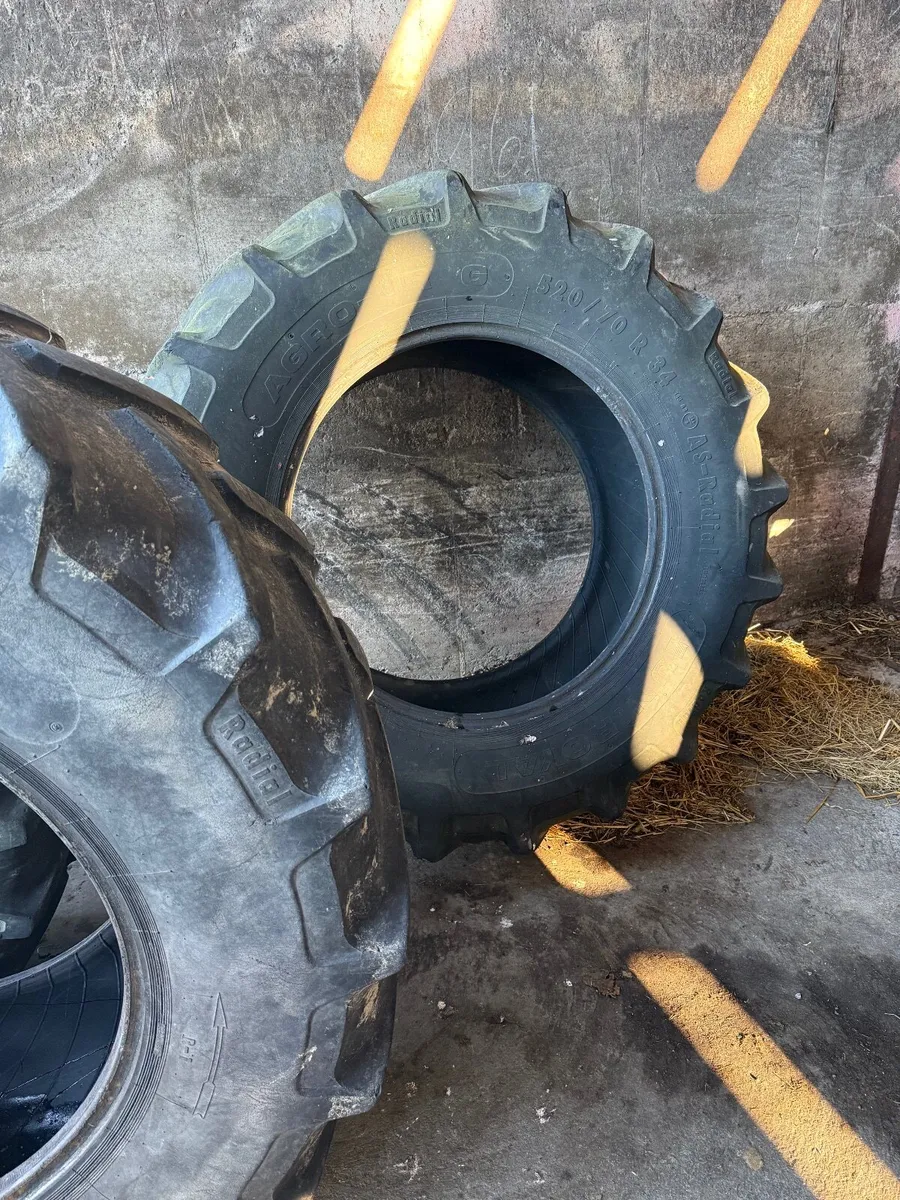 Tractor tyres - Image 1