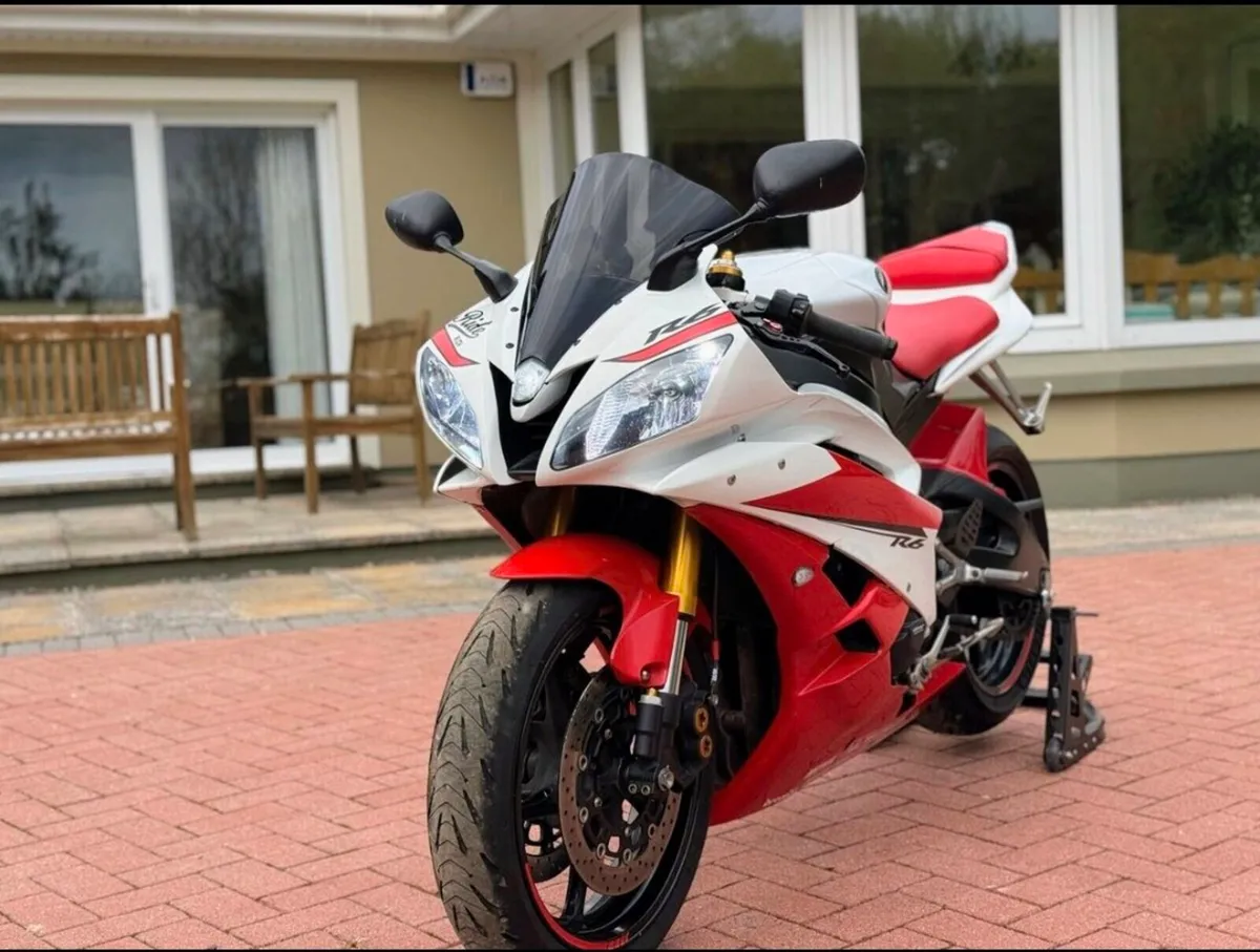 Yamaha R6 - Image 4