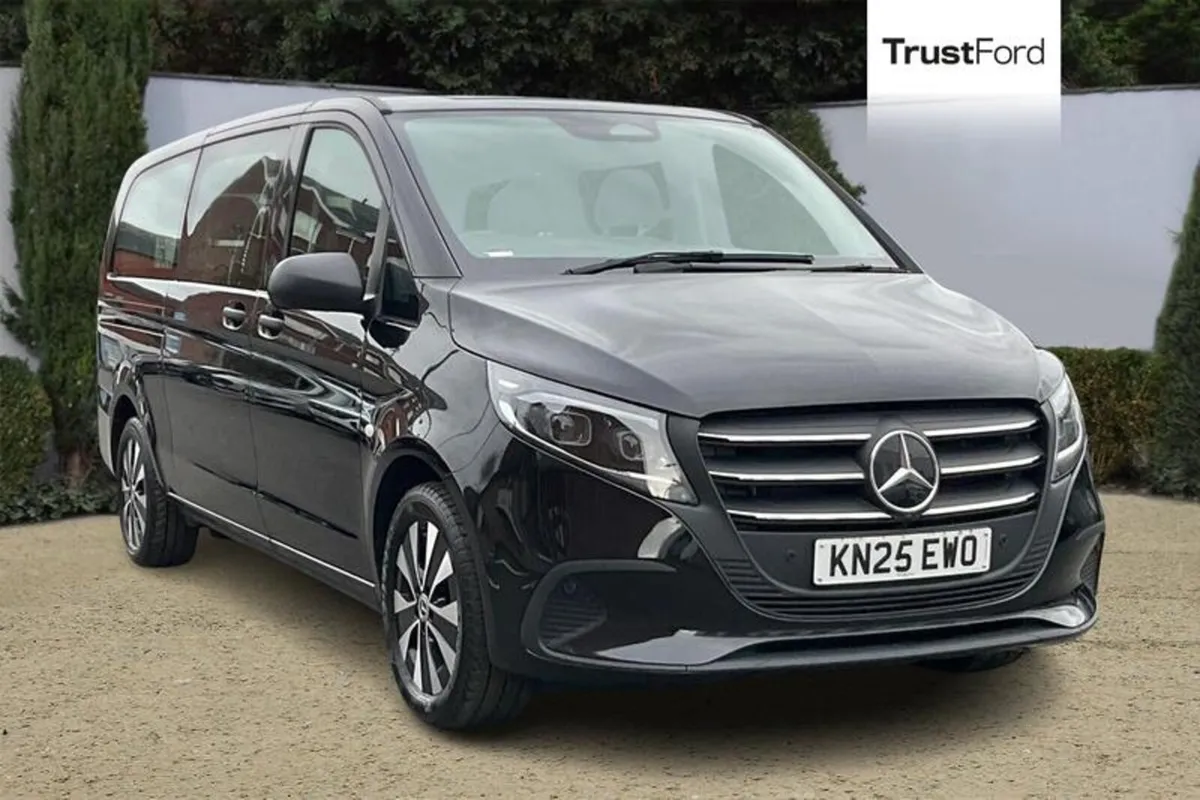 Mercedes-Benz Vito TOURER AUTO L3 9 Seat Minibus R - Image 1