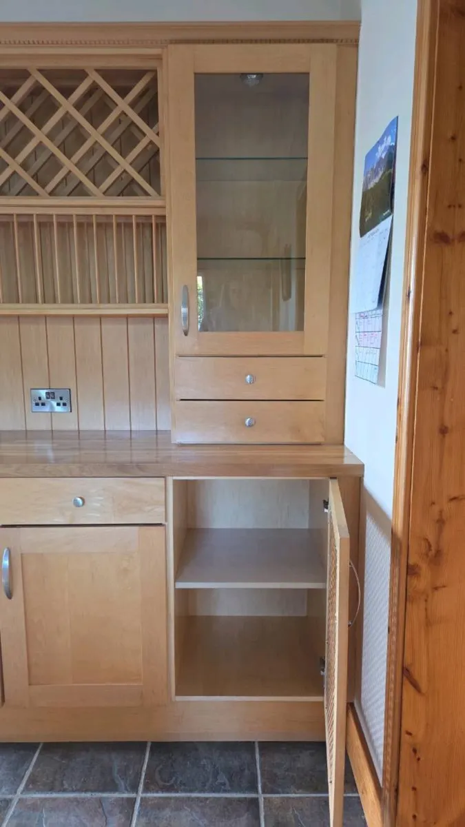 Solid wood, Fitted Dresser - Image 3