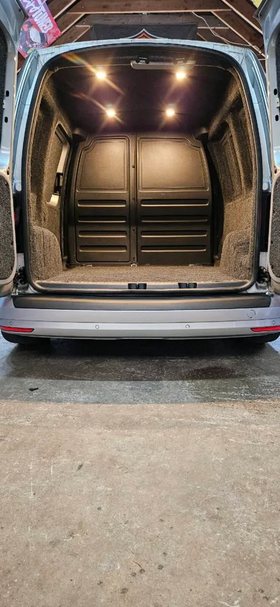 Van Carpet lining - Image 4