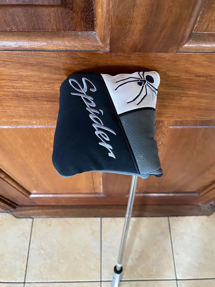 Taylormade Spider GTX 34 inch Putter - Image 1