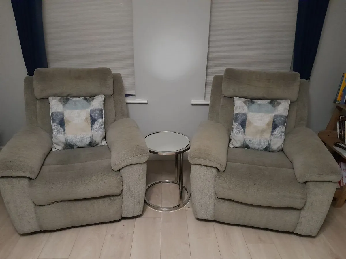3 Seater Couch & 2 Armchairs - Image 2