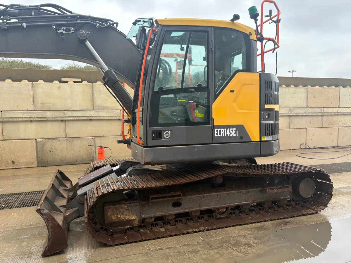 Volvo ECR 145El - Image 4