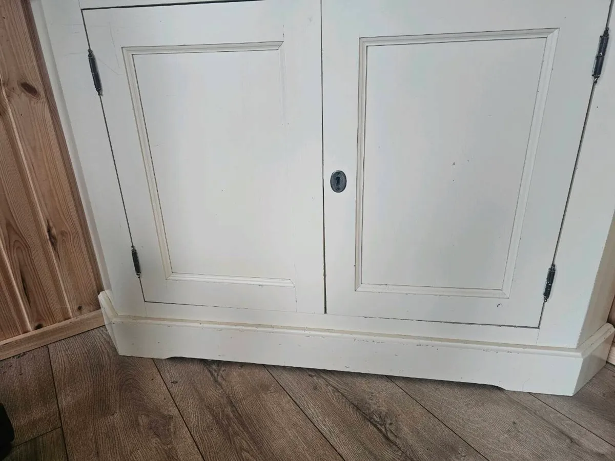 Strawbridge corner cabinet - Image 3
