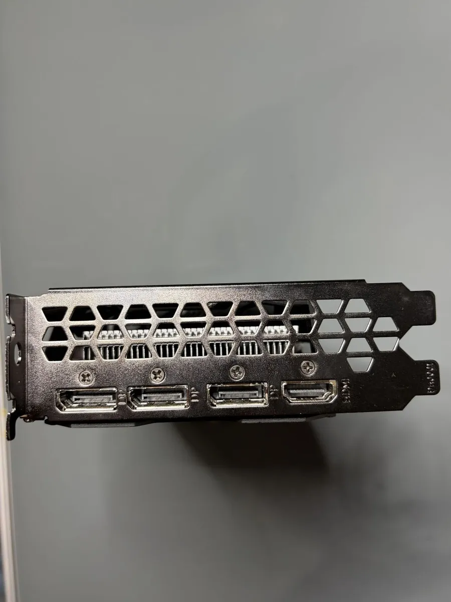 Gigabyte Radeon RX 590 GME 8GB – Graphics Card - Image 3