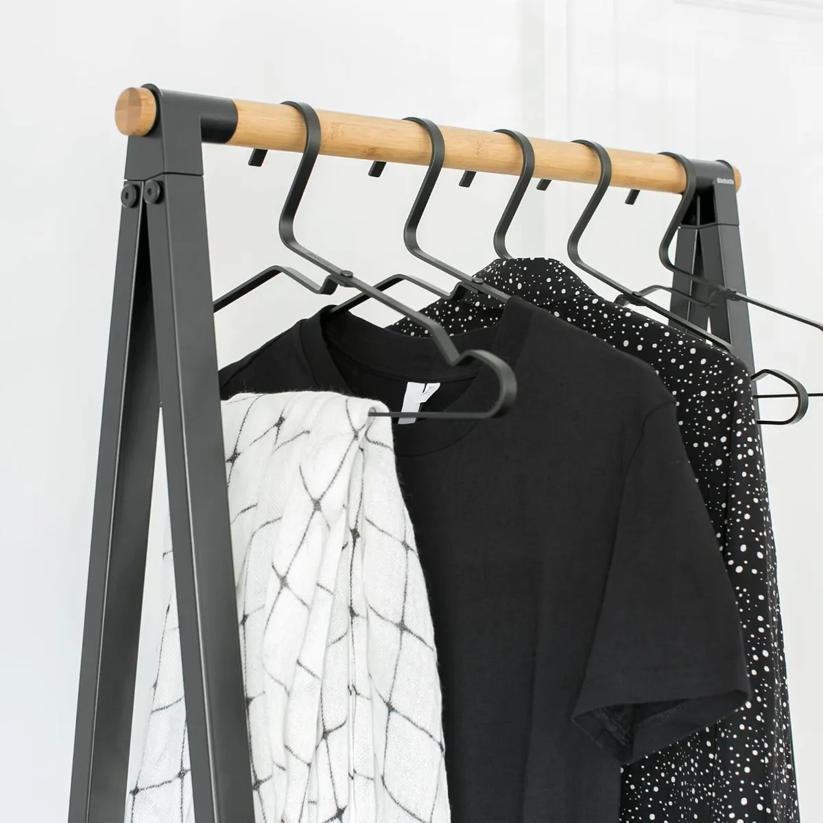 Linn Clothes Rack Small Multi-Functional Hanging - Image 3