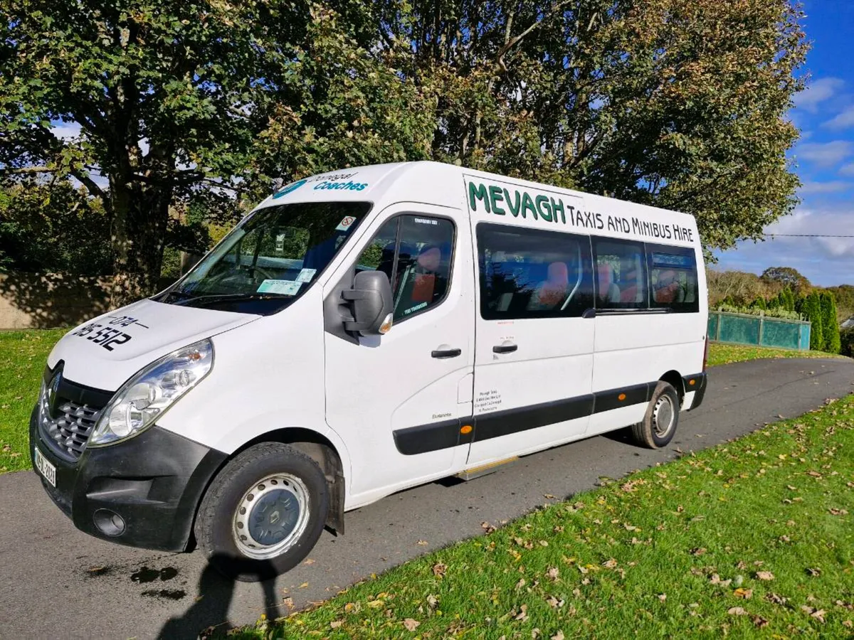 Renault master 16 seats Minibus - Image 2