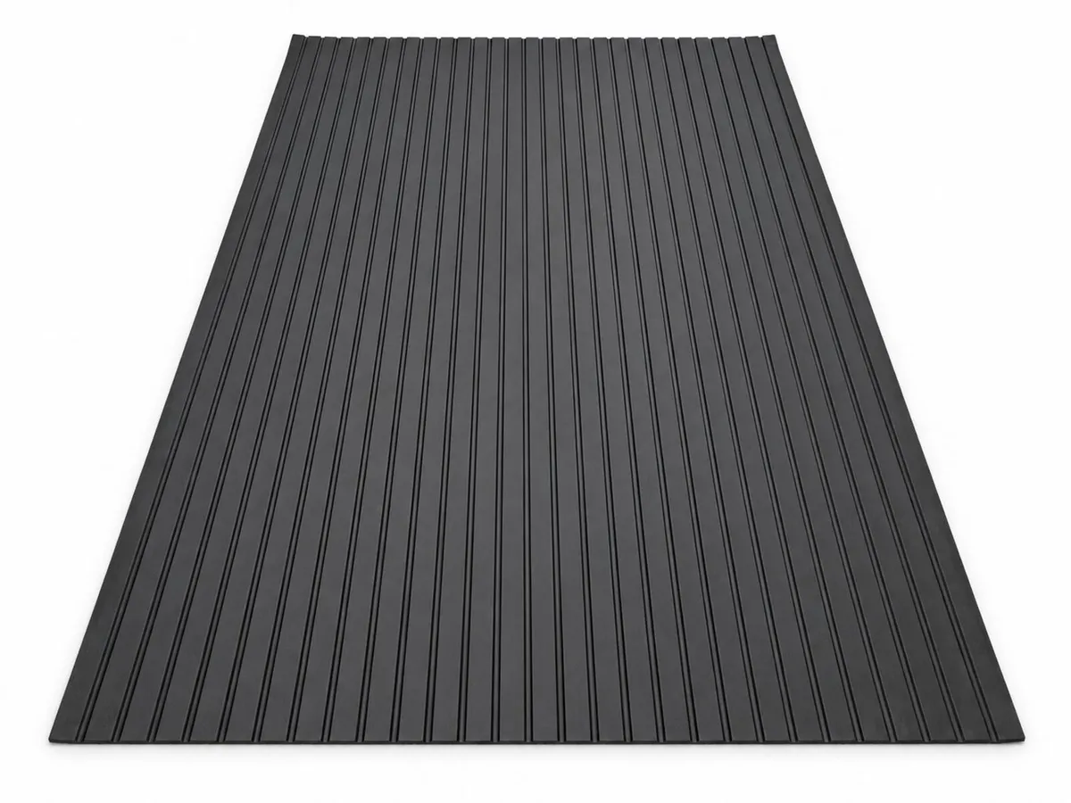 NEW Heavy-Duty Rubber Mat for Cows & Horses - Image 3