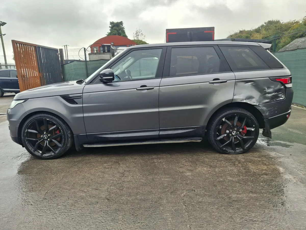 2014 Range Rover Sport  3.0 TDV6 - Image 2