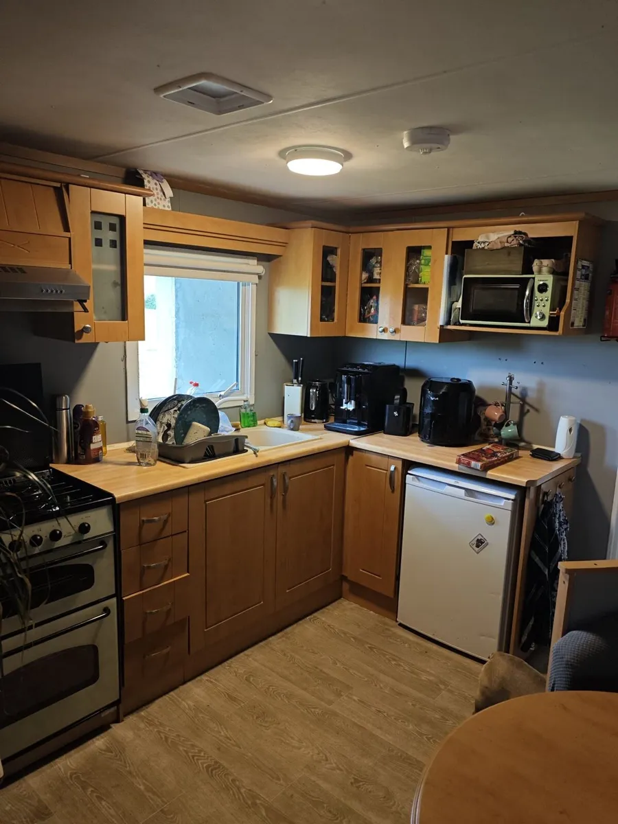 two bedroom  to rent - Image 4