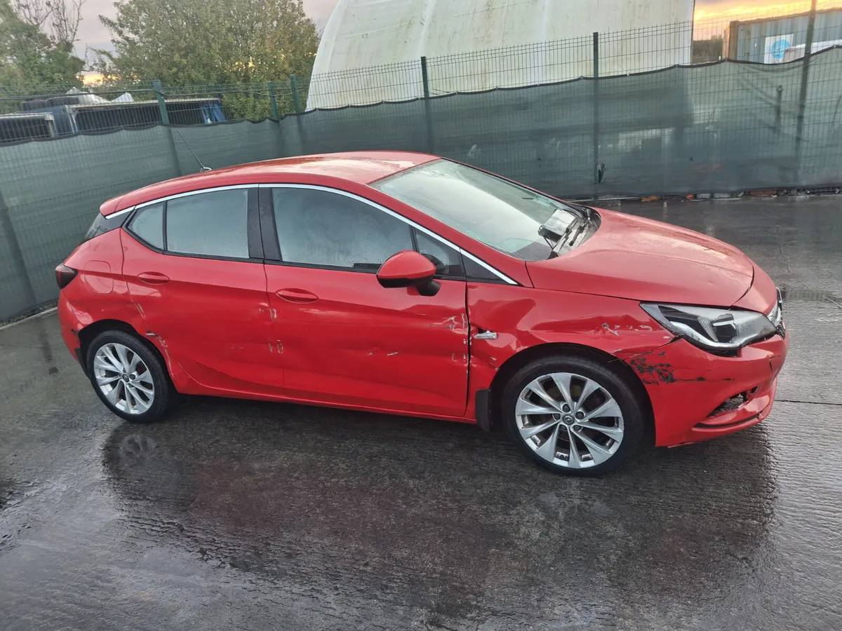 2016 Opel Astra  1.6 Diesel - Image 4