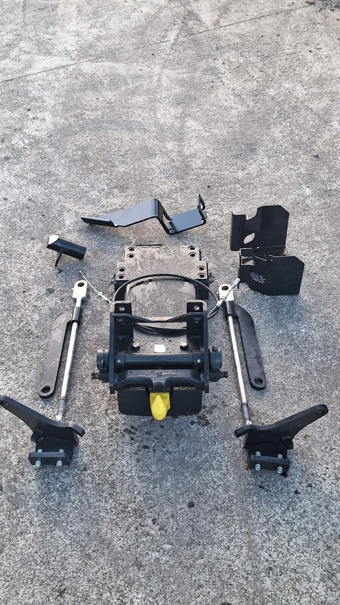 CBM Mouse Trap Hitch - Image 4