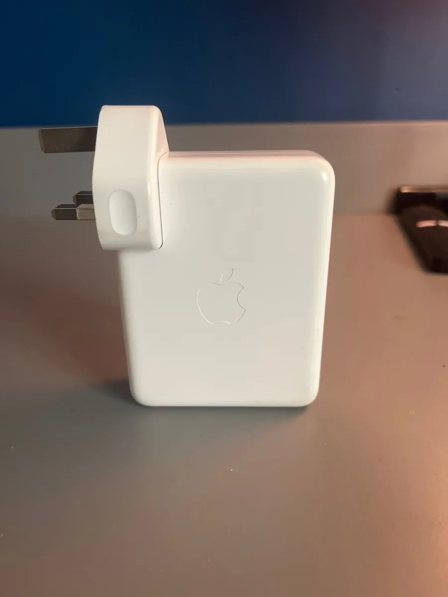 Apple 140W USB-C MacBook Charger + Plug - Image 2
