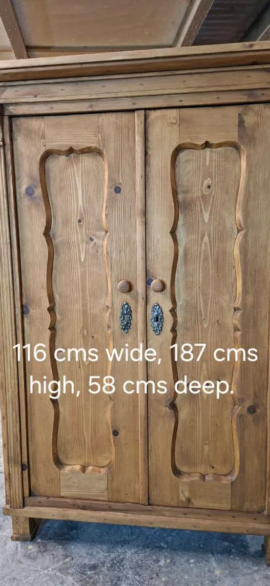 Vintage Dutch pine wardrobe - Image 3