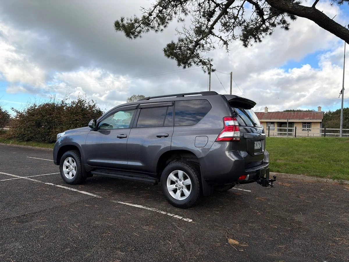 Toyota Land Cruiser 2017 - Image 2