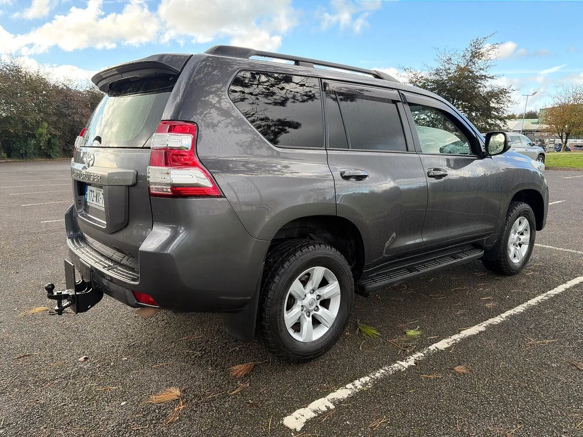 Toyota Land Cruiser 2017 - Image 3