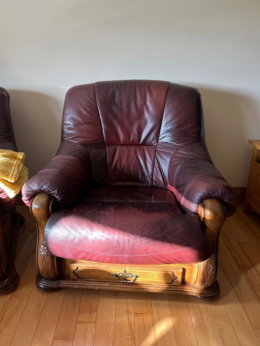 Armchair - Image 2
