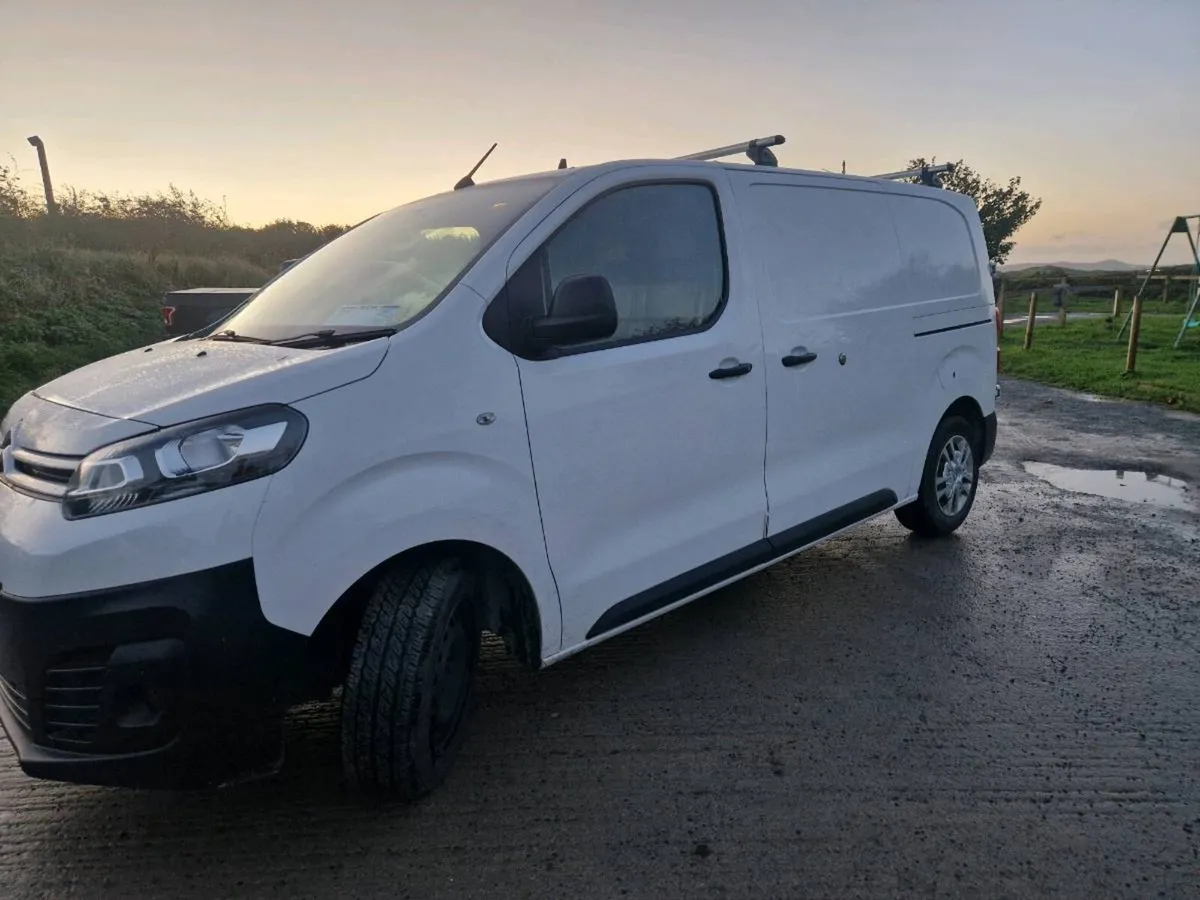 Van - Image 2