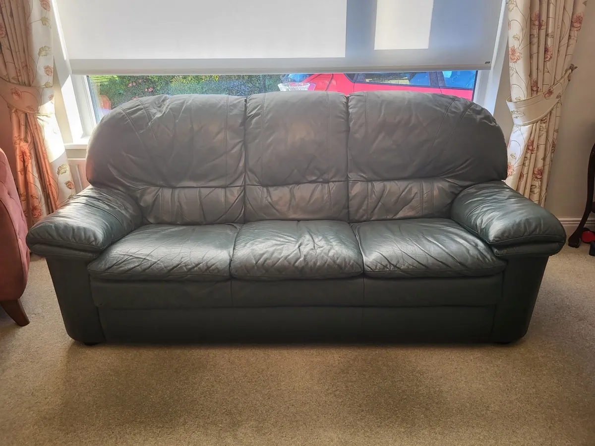 3 Piece Suite - Image 1