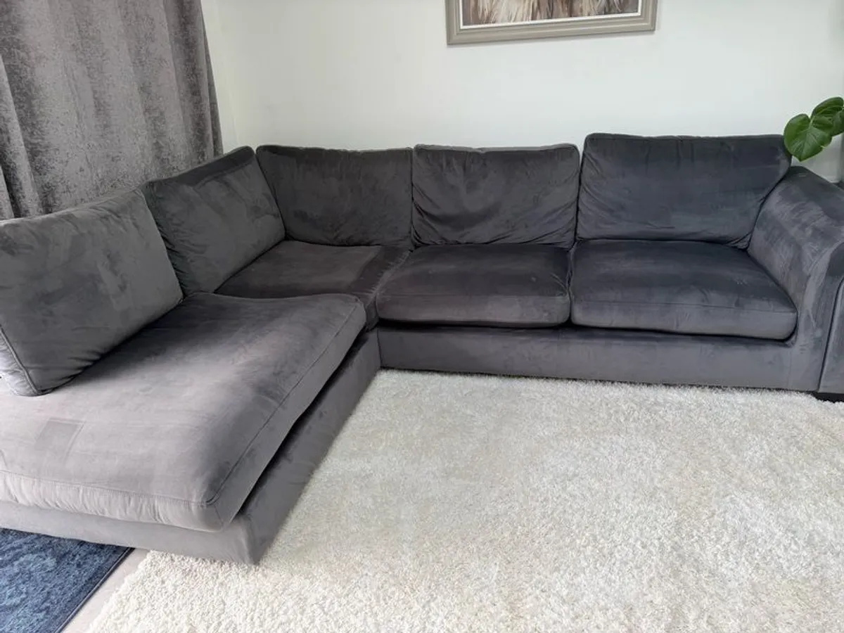 sofa - Image 2