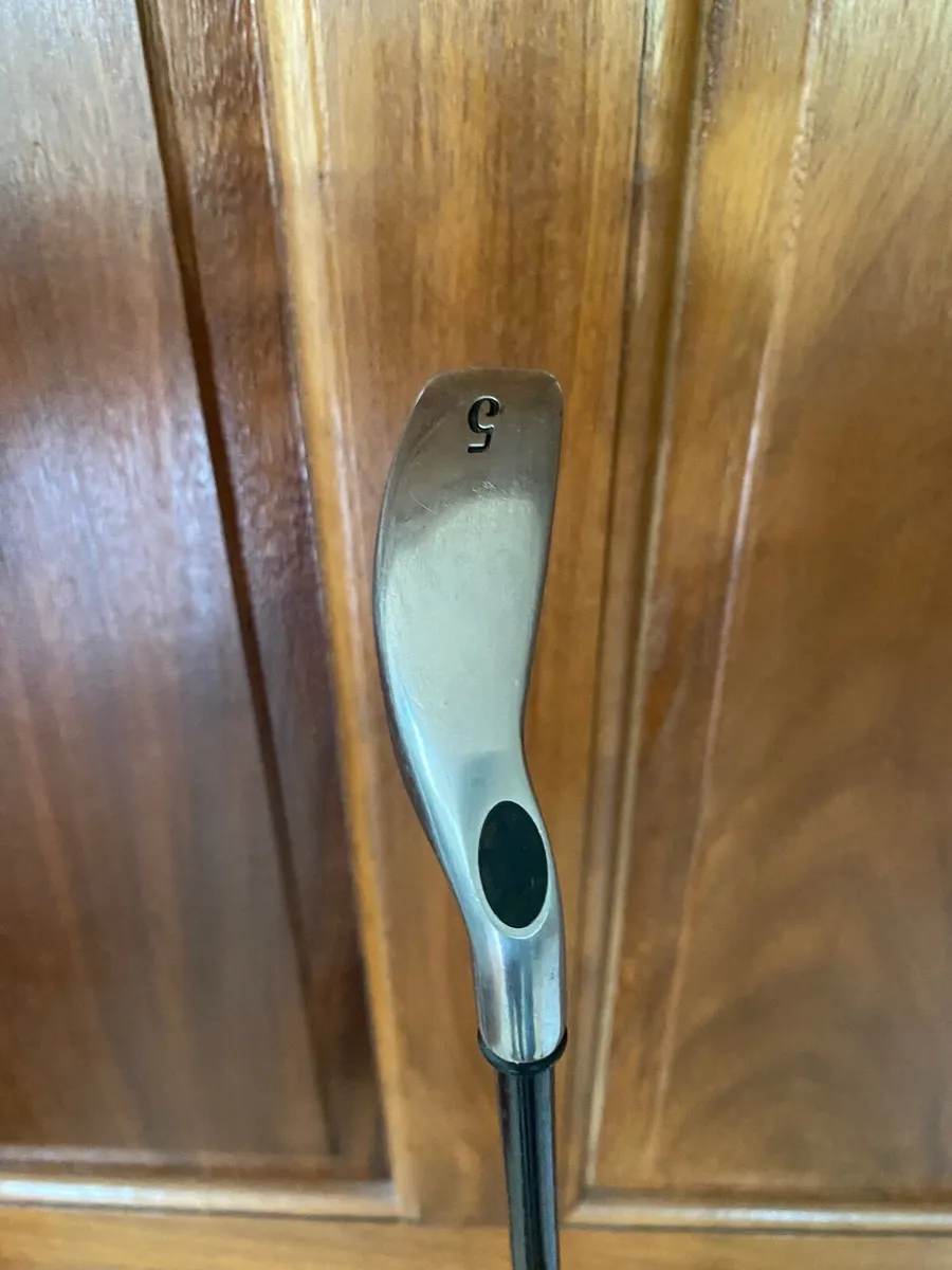 Ladies Callaway big Bertha 5 iron graphite as new - Image 2