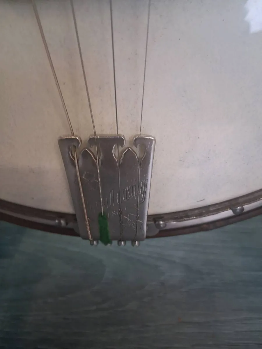 Vintage tenor banjo. - Image 3