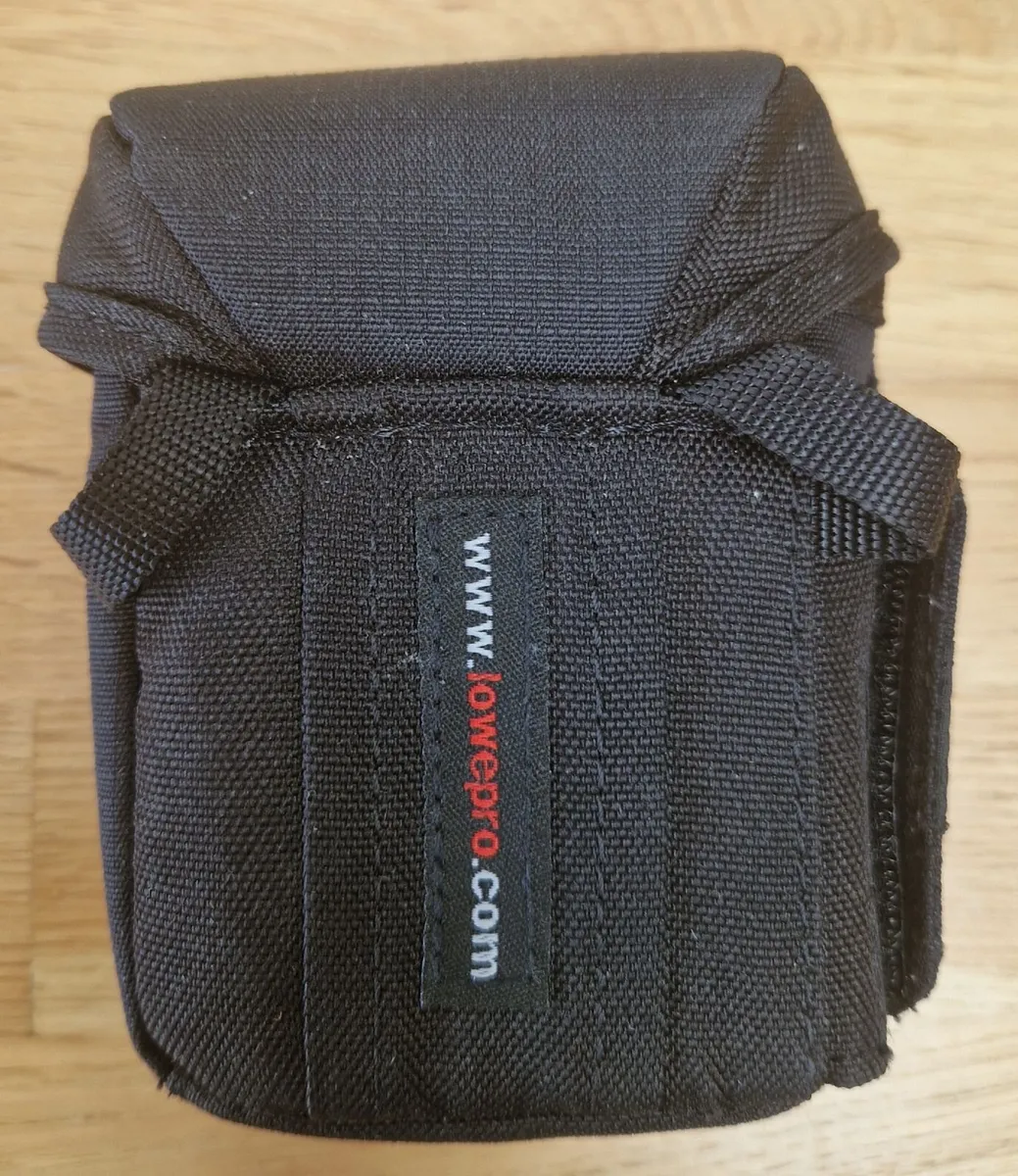 Lowepro Camera Belt Holder – Altus 20 - Image 1