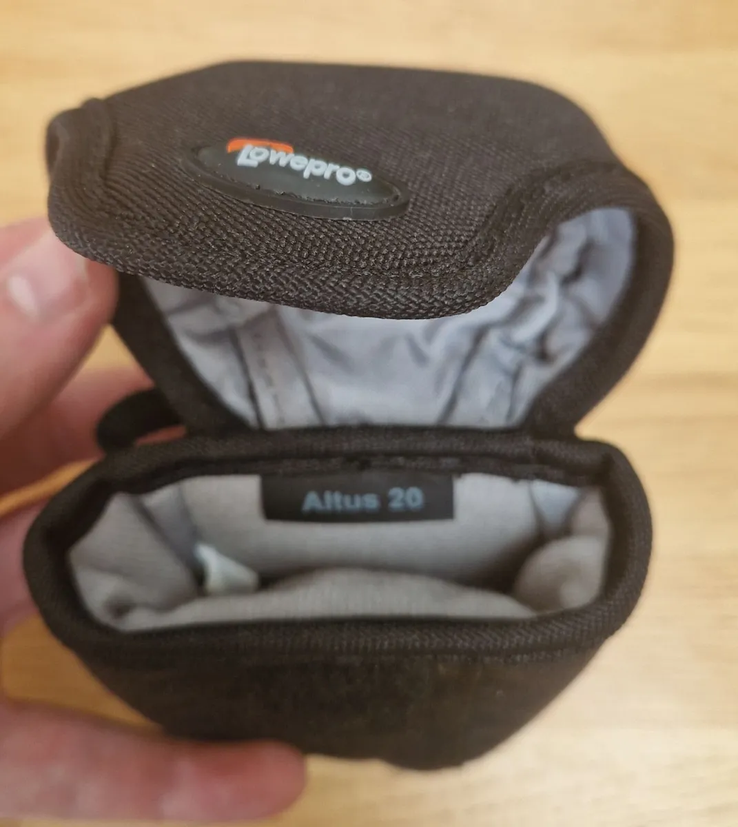 Lowepro Camera Belt Holder – Altus 20 - Image 3