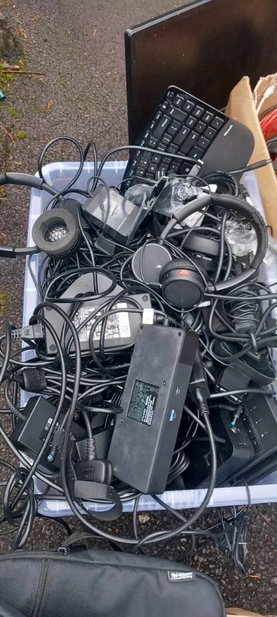 Computer accessories - Image 1
