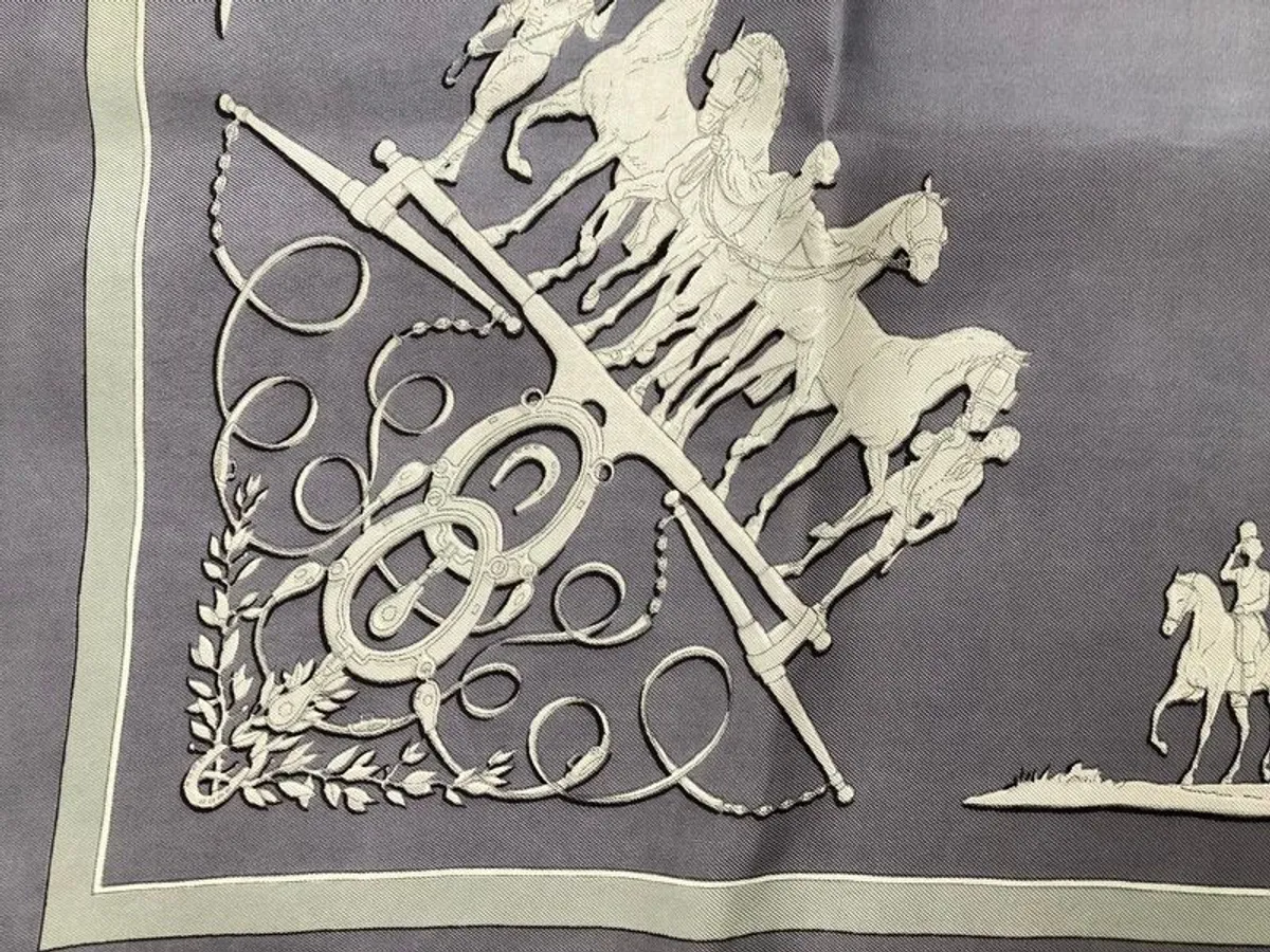 Hermes silk 90 - Image 4