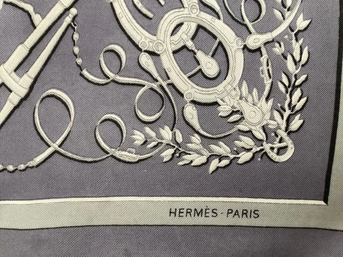 Hermes silk 90 - Image 3