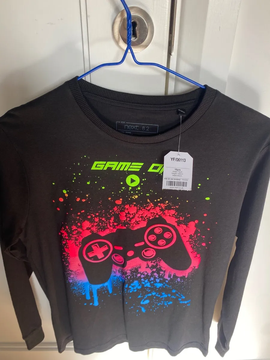 Boys brand new top with tags - Image 2
