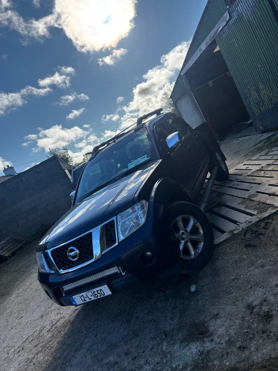 Nissan navara - Image 1