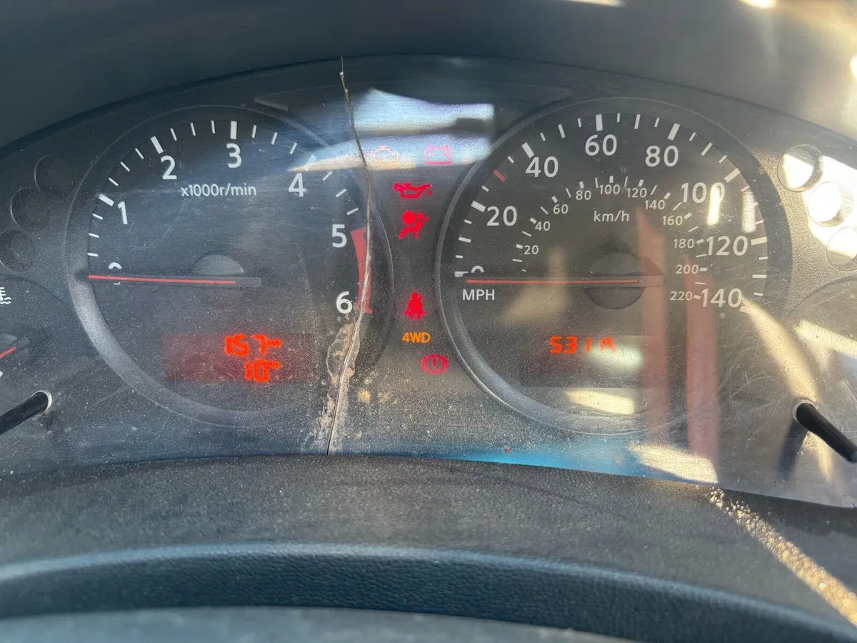 Nissan navara - Image 4