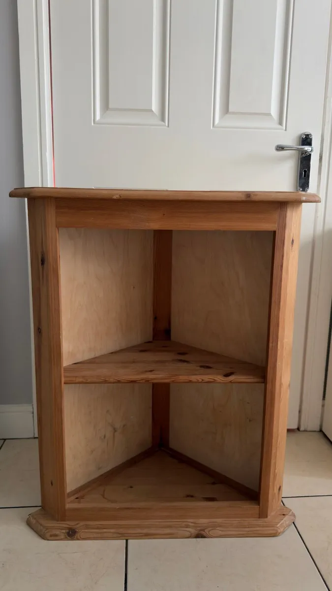 Wooden corner shelves - Image 2