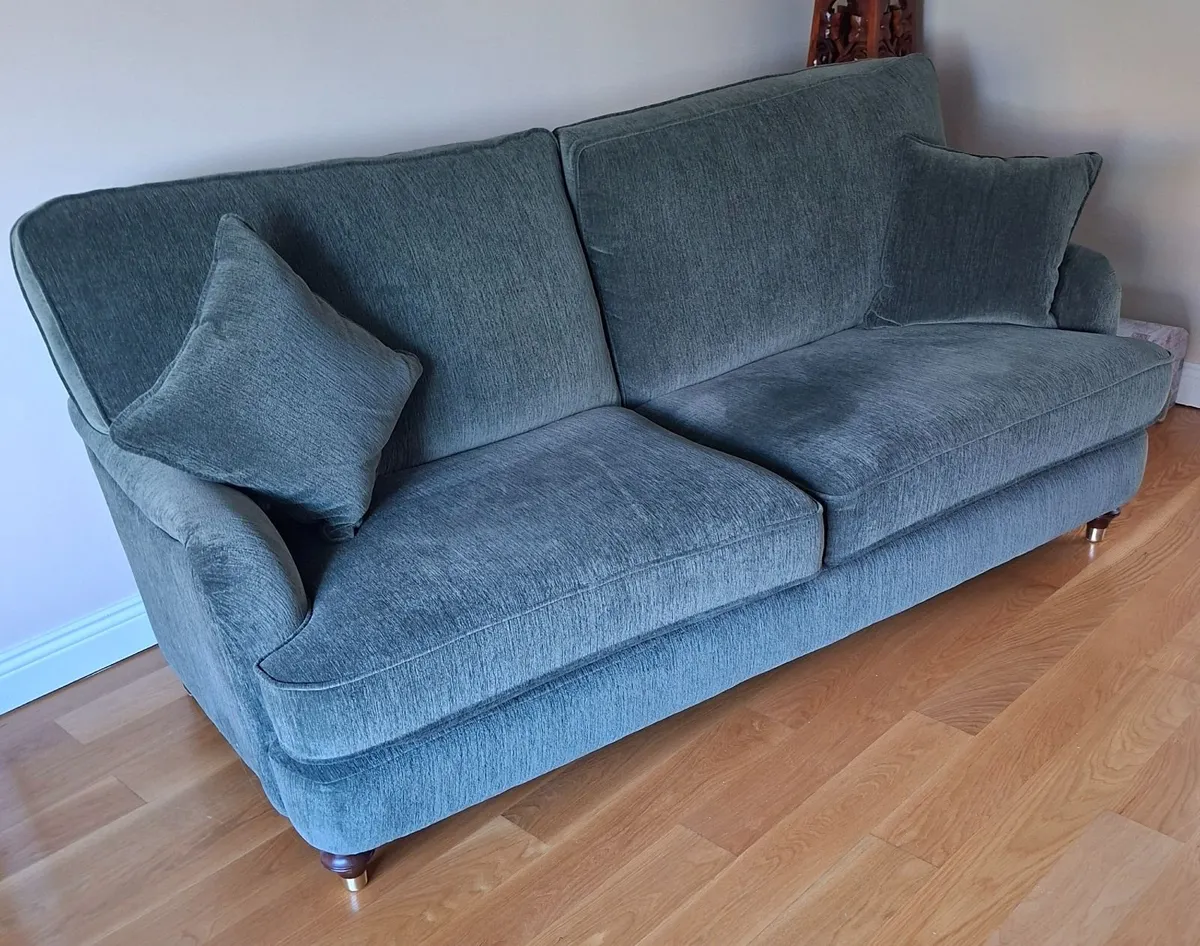 3 piece Suite - Image 2