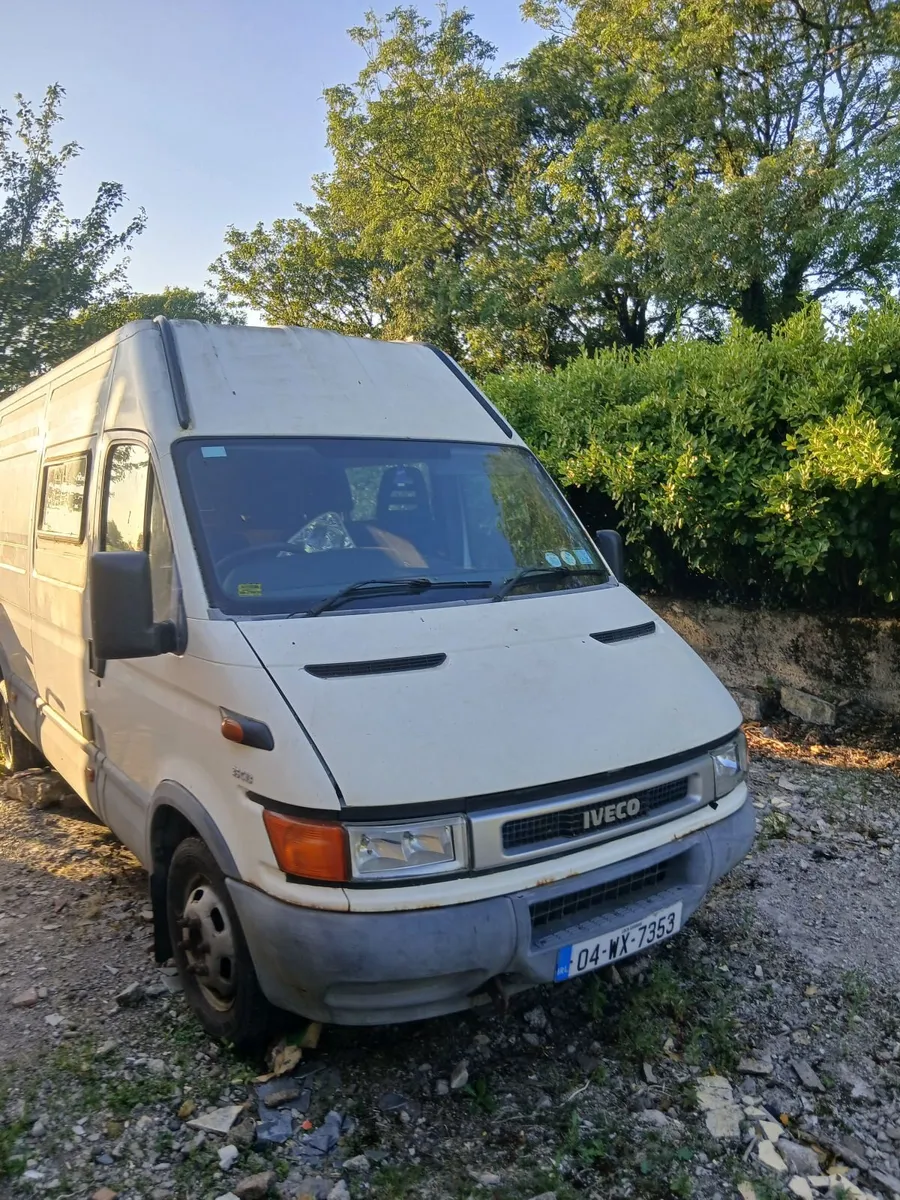 Camper - Image 1