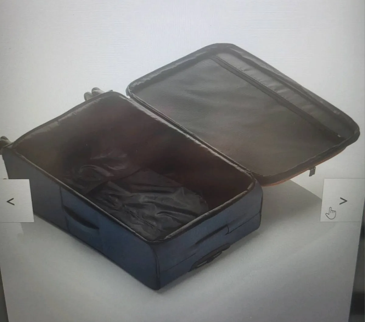 Tripp Affinity Large Navy Blue Expandable Suitcase - Image 3