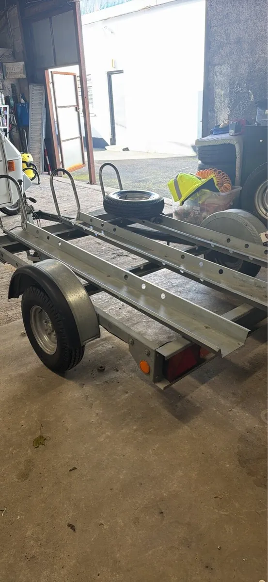 West wood ( Ifor Williams) triple bike trailer - Image 1
