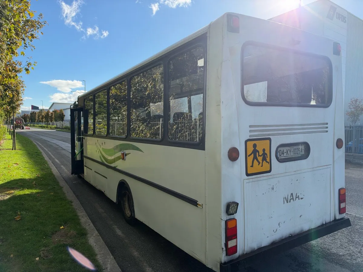 2004 Mercedes vario 33 seater - Image 4