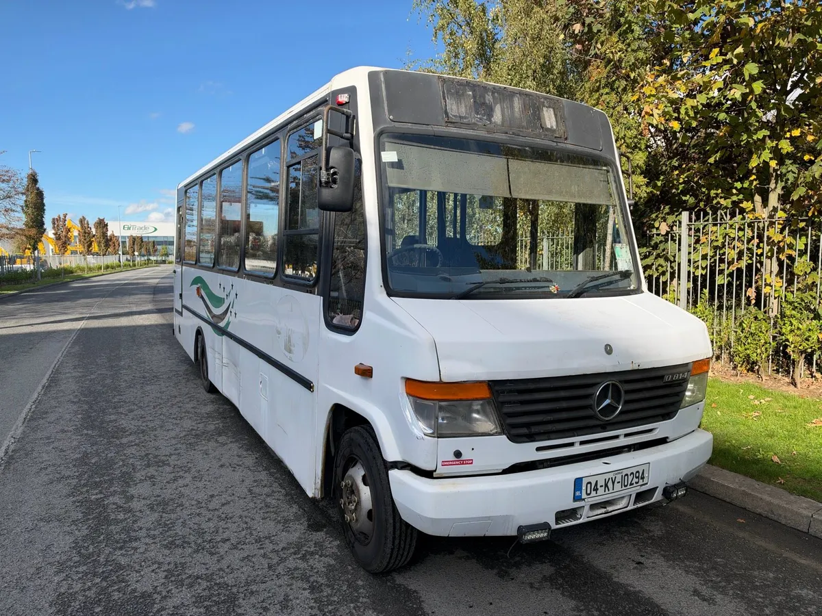2004 Mercedes vario 33 seater - Image 1