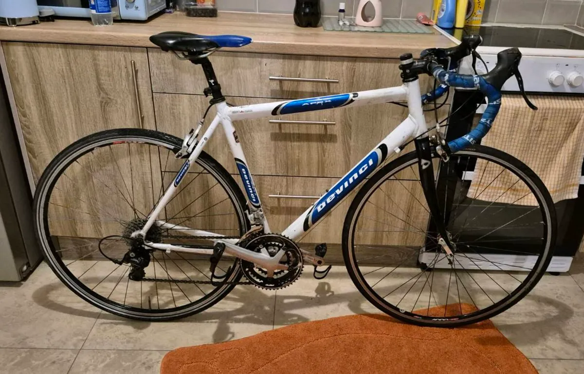 ADULTSD DEVICE APEX ROAD BIKE. ALUMINUM FRAME. SHI - Image 3