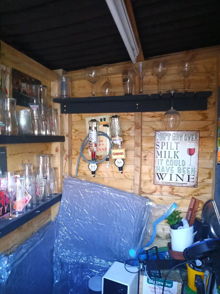 Bar Contents - Image 3