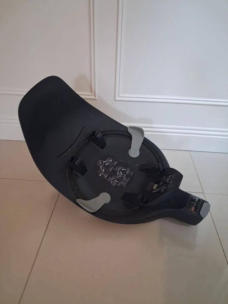 Car seat - Image 2