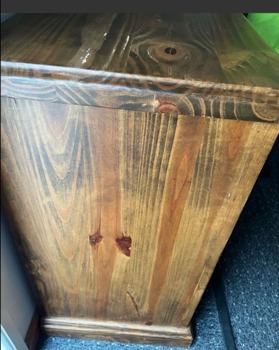 Cabinet with bottle rack - Image 3
