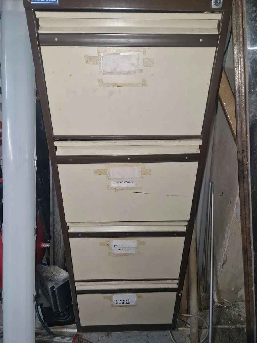 Filing cabinet - Image 2