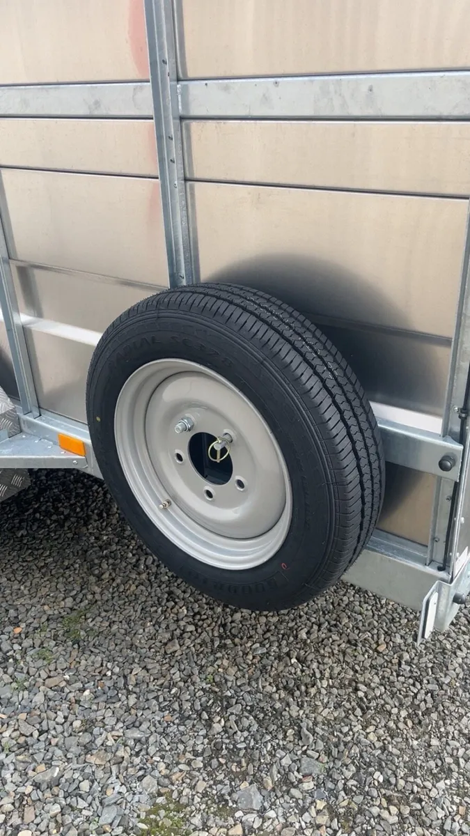 M-Tec livestock trailer - Image 4